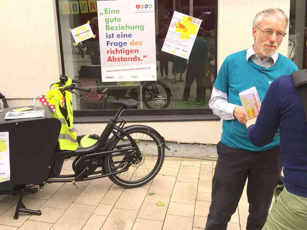 B2F87258-C943-4EE5-87C4-9901150F2751